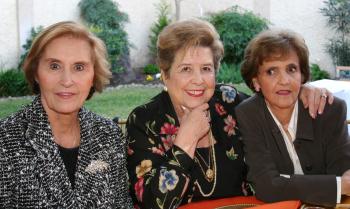 Lola Montaña, Maga Martínez y Helva Lane.