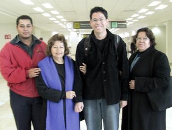 Andrés Solís viajó a Mérida y fue despedido por Esperanza, Ana María y Raquel