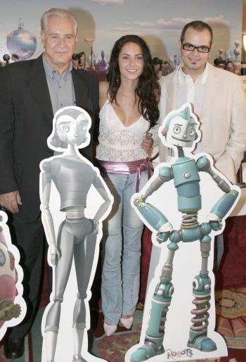 Rogelio Guerra, Bárbara Mori y Alex Syntek externaron la gran experiencia que fue trabajar en una historia animada.