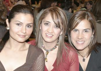Graciela Villalobos, Alicia Luévanos y María Dabdou.
