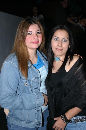Karla Escobedo y Lizett Muñoz Escobedo.