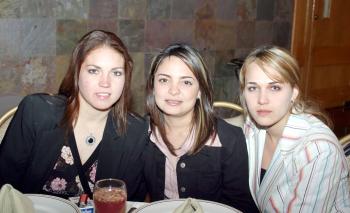Marcela Guerrero, Cristal Álvarez y Bárbara Garza.