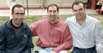 10 de marzo 2005

Miguel, Fernando y Agustín Gil.jpg