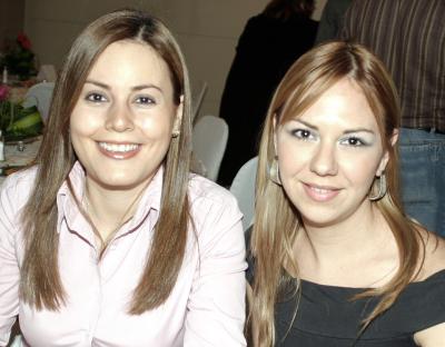 Lety de la Peña y Julia Montoya.