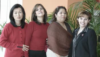 Lina Huang, Roxana Ávalos, Lucy Silveyra y Cecy Ávalos.