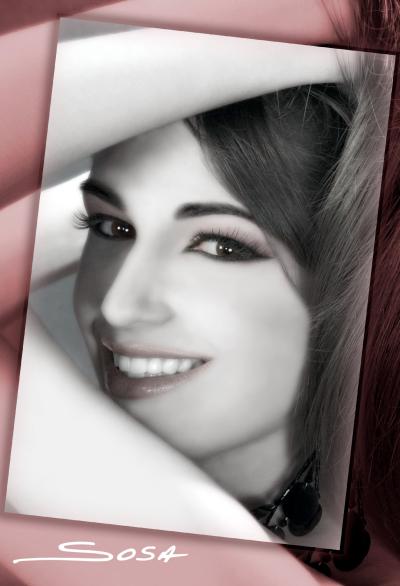 Srita. Ana Sofía Rodríguez Villarreal; es hija de los señores Miguel Rodríguez Michkeon y Ana Laura Villarreal de Rodríguez.