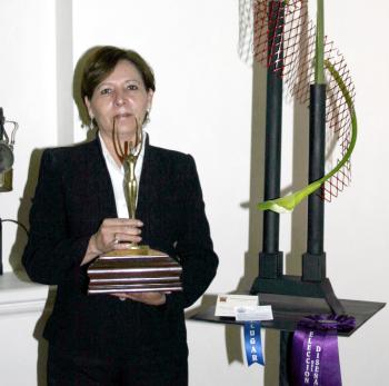 Margarita Gamboa de Martínez resultó ganadora de un rosetón elección del diseñador.