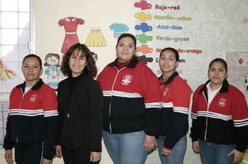 Cecy, Carmen, Lucero, Dulce y Patricia.