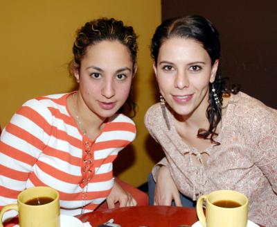 01 de abril 

Tania Mansur y Rocío Nassar