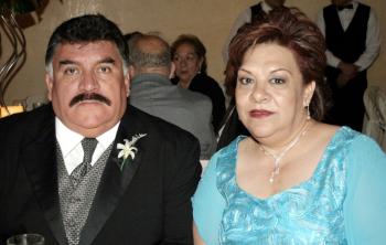 Alfonso Vázquez Cortina y Maura Méndez.