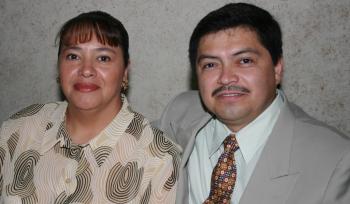 María del Carmen de León y Alberto León.