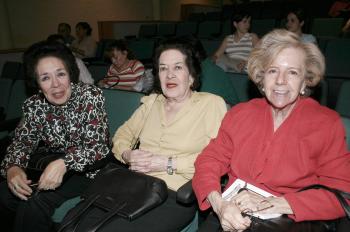 Josefina, María Concepción Sotelo y Rosita Gómez Reyes Retana