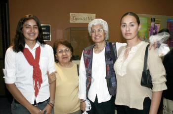 Leticia González, Adriana Meza, Brenda Espinoza y María Inés Gómez.