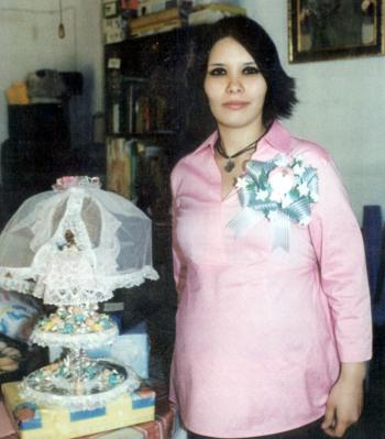 Marisol Peña de Calzada en su fiesta de canastilla