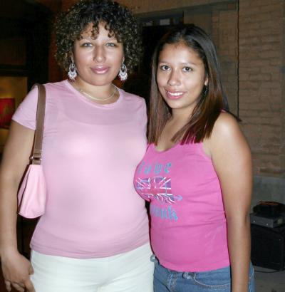 Gabriela Cabello y Valeria Cabello.
