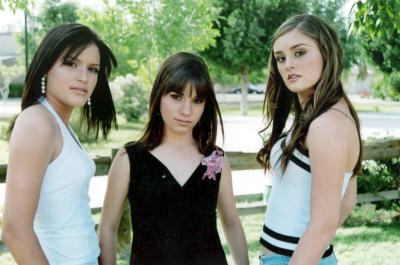 Ana Paola  Santelices, Brenda Humphrey y Paulina Teele.