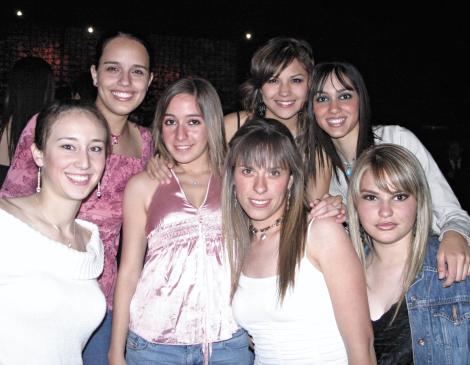 Sofía Abusaid, Diana Cortés, Diana Ramírez, Paty Secunza, Karen Castillo, Jackie Jaik y Regina Ortiz