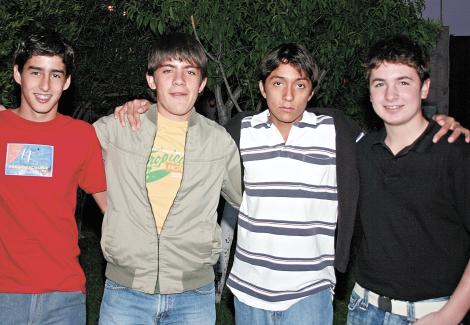 REUNIÓN DE AMIGOSEduardo García, Marcelino Covarrubias, Alan Martínez y Pablo Sáenz