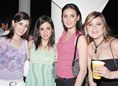 Mariana Jiménez, Dora Martínez, Valeria Bracho y Adriana Suárez