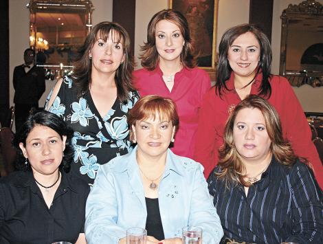 Laura Pereyra, Norma de González, Lela Silveyra, Elvia de Rivera, Karla de Lozano y María Luisa de Jalife