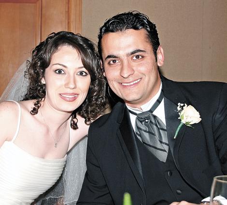 Felices al altar llegan Margarita Hernández Vela y Enrique Mery Ayup