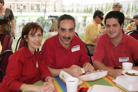 Tilela Rocha de Ruiz, Hernán Rocha Uribe y Gabriel Ruiz Rocha.