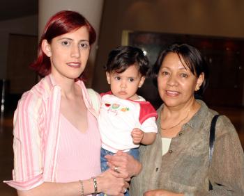 Elva Rodríguez, Verónica Sifuentes y Natalia Albarrán.