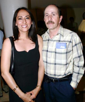 María de Jesús y Fernando del Riego.