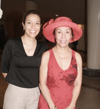 Zeyda Cisneros y  Michelle Chaurand.
