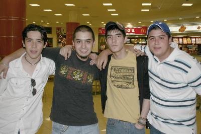 Marco Tulio, Francisco, Flavio y Aaníbal.
