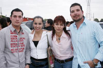 Mauricio Collier, Victoria Barbosa, Lucy de Gama y Edy Gama