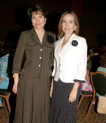 Georgina de Salmón y Carmen de Hermosillo.