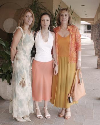 23 de abril
Vanessa Montiel, Yunue Montiel y Marisol Prieto.