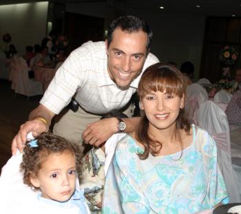 Alejandro, Pame y Ana Carmen Gómez.