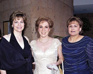 Susana Estens de Villarreal, Osila Villarreal de Vargas e Ivonne Leija De la Garza.