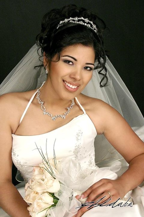 Srita. María Guadalupe Cabral Alvarado  el día de su enlace nupcial con el Sr. Francisco Luis Burciaga Juárez.