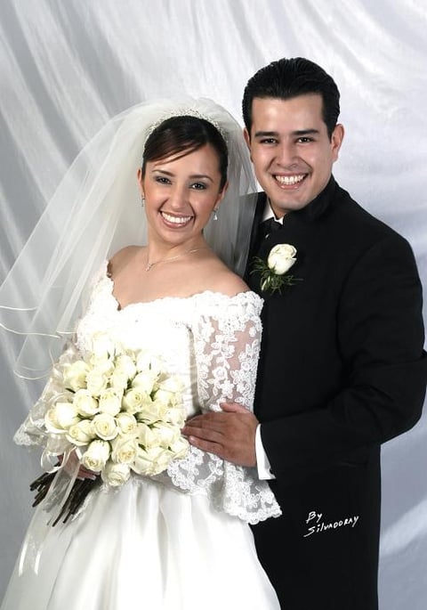 Sr. Iván de la Torre Carreón y Srita. Mirna Evelyn López Ramírez contrajeron matrimonio religioso en la parroquia de Nuestra Señora de la Virgen de la Encarnación el dos de abril.