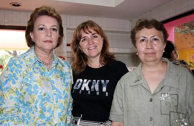 Sofía de Kientlzle, Cecy de Murra y Tulina de Ríos