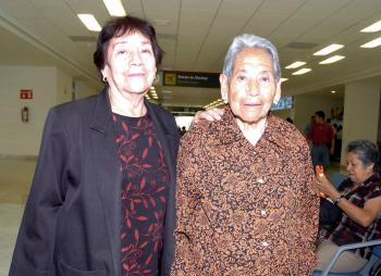 Ángela Rodríguez y Maclovia Rodríguez viajaron a Los Ángeles.