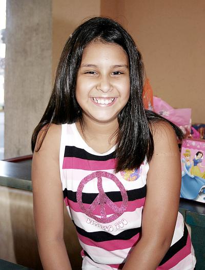 Claudia Viridiana Ramos Piña disfrutó de una fiesta que le organizaron sus papás, con motivo de su cumpleaños 11.