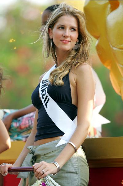 Carina Beduschi  fue elegida como la más bella de Brasil