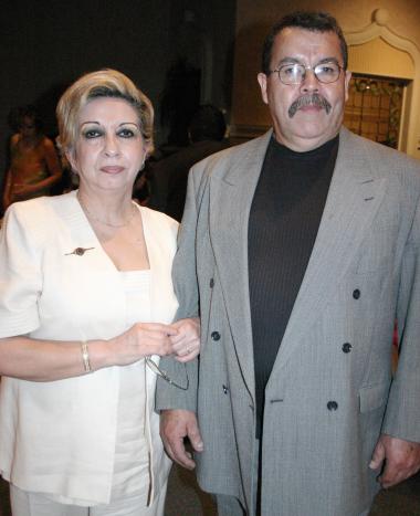 19 de mayo 
Lilia Rosa de Hernández y Hugo Hernández.