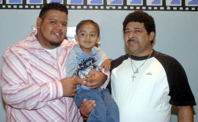Óscar Adrián Cruz cumplió cuatro años de vida y por ello la familia Tovar Herrera le ofreció un divertido festejo.