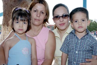 Guillermina Garduño, Mónica Rivera, Delia Gabriela Navejas y ángel Jesús Martínez