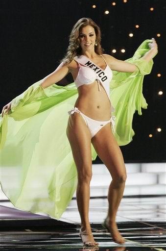Laura Elizondo impresionó a los jueces con su rostro juvenil, su gran soltura y su espectacular anatomía.

La dominicana Renata Soñé logró el tercer sitio, la mexicana Laura Elizondo fue el cuarto lugar, y la venezolana Mónica Spear fue quinta.