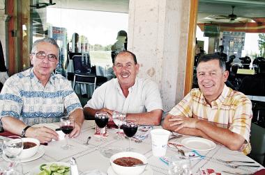Federico Obeso, Arturo Giacomán y Ramiro Cantú.