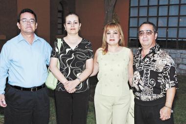 José Luis Martínez, Alejandra de Martínez, Armando y Mague Gómez