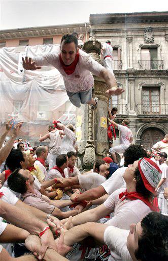 Los encierros taurinos serán otro de los ingredientes indispensables de los Sanfermines, en los que este año se recordará de manera especial al joven estadounidense de 22 años Matthew Peter Tassio, al cumplirse diez años desde que el 13 de julio de 1995 fuera corneado mortalmente por un astado de Torrestrella.