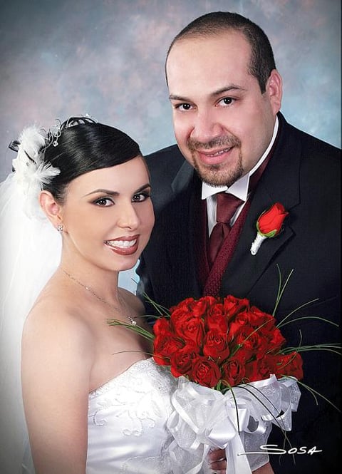 L.A.F. Jesus Ávila Ramírez y L.A.F. Rocío Liliana García López contrajeron matrimonioa religioso el sábado 18 de junio de 2005 

Estudio: Sosa