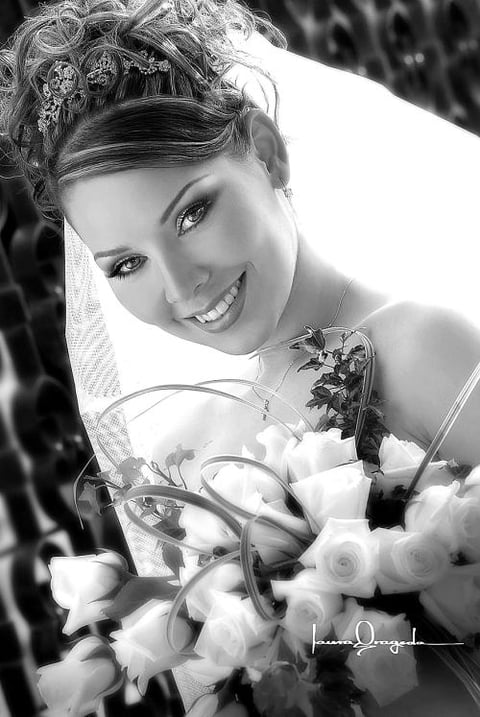 Srita. Ofelia López Cortinas, el día de su boda con el Sr. Javier E. de Hoyos Flores.


Estudio: Laura Grageda